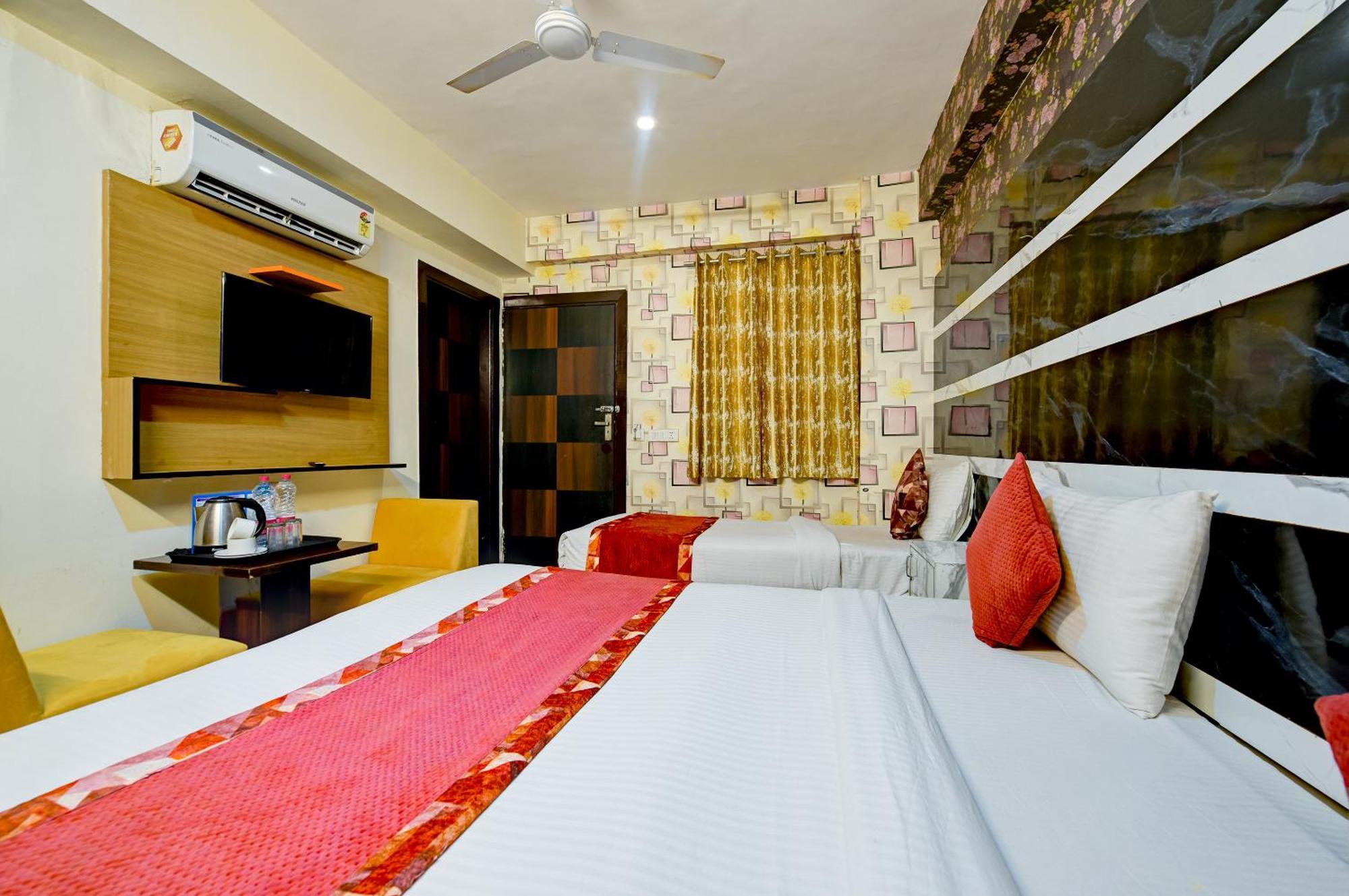 Hotel Ark Wood At Airport Neu-Delhi Exterior foto